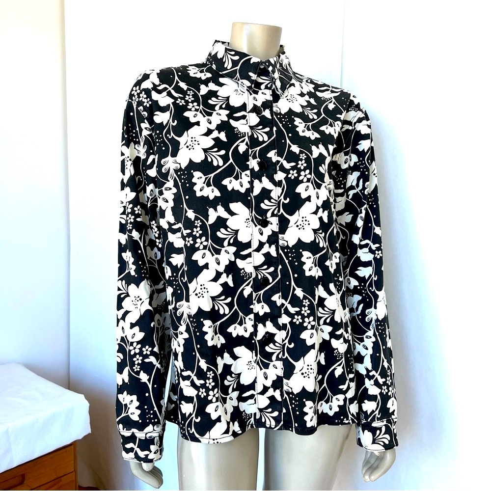 Black And White Floral Cotton, Bottom Down Shirts / Jacket